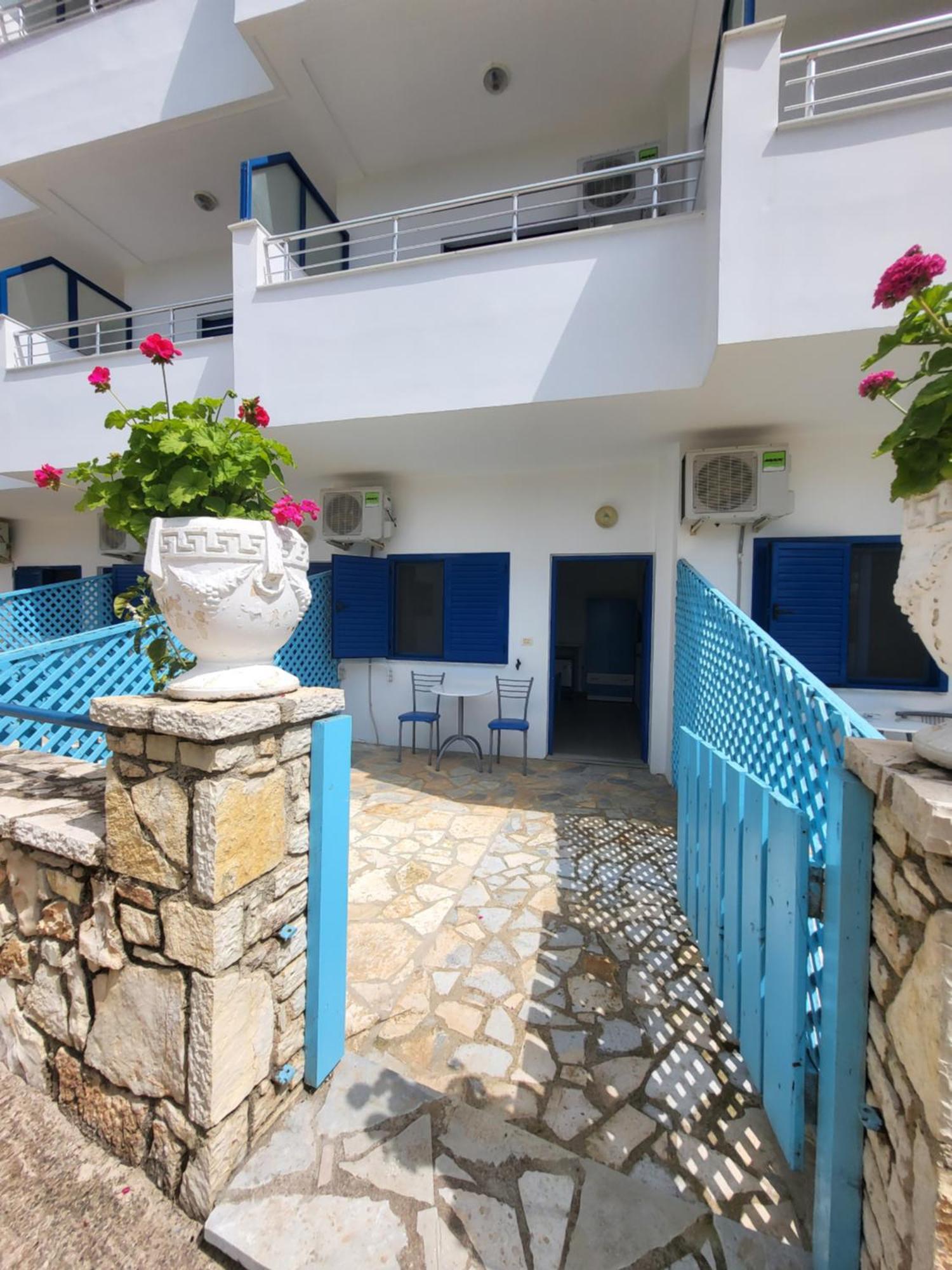 Itaka Hotel Lukova Exterior foto