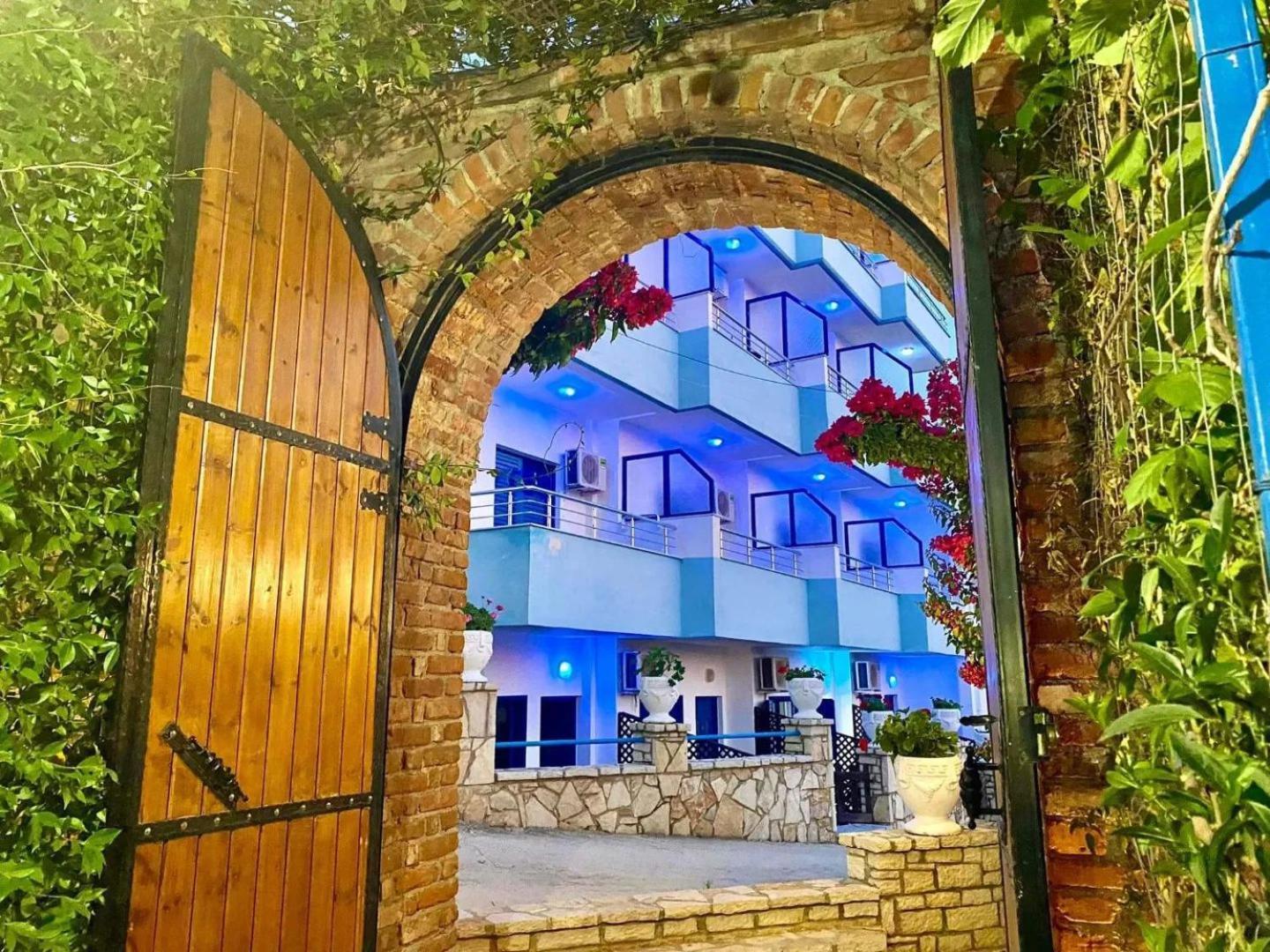 Itaka Hotel Lukova Exterior foto
