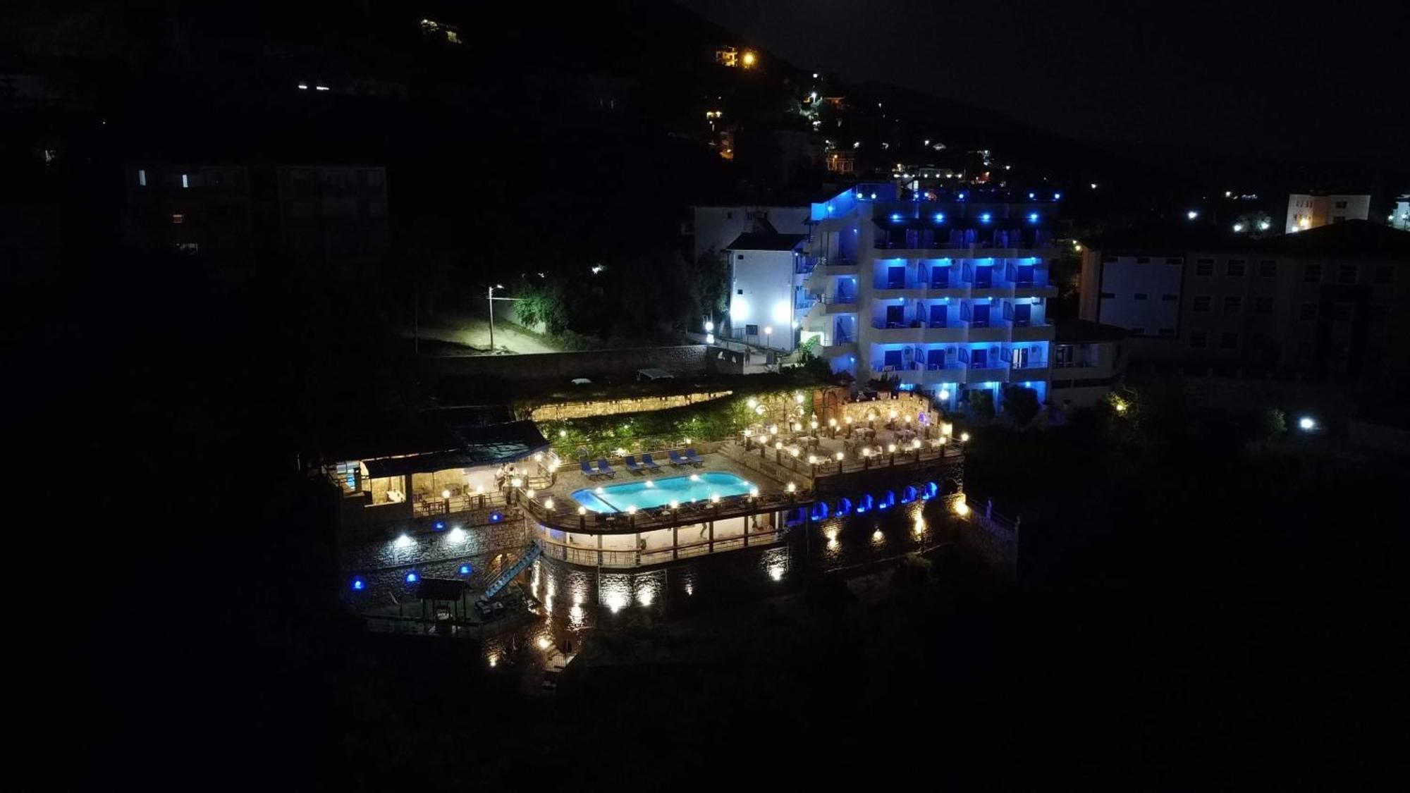 Itaka Hotel Lukova Exterior foto