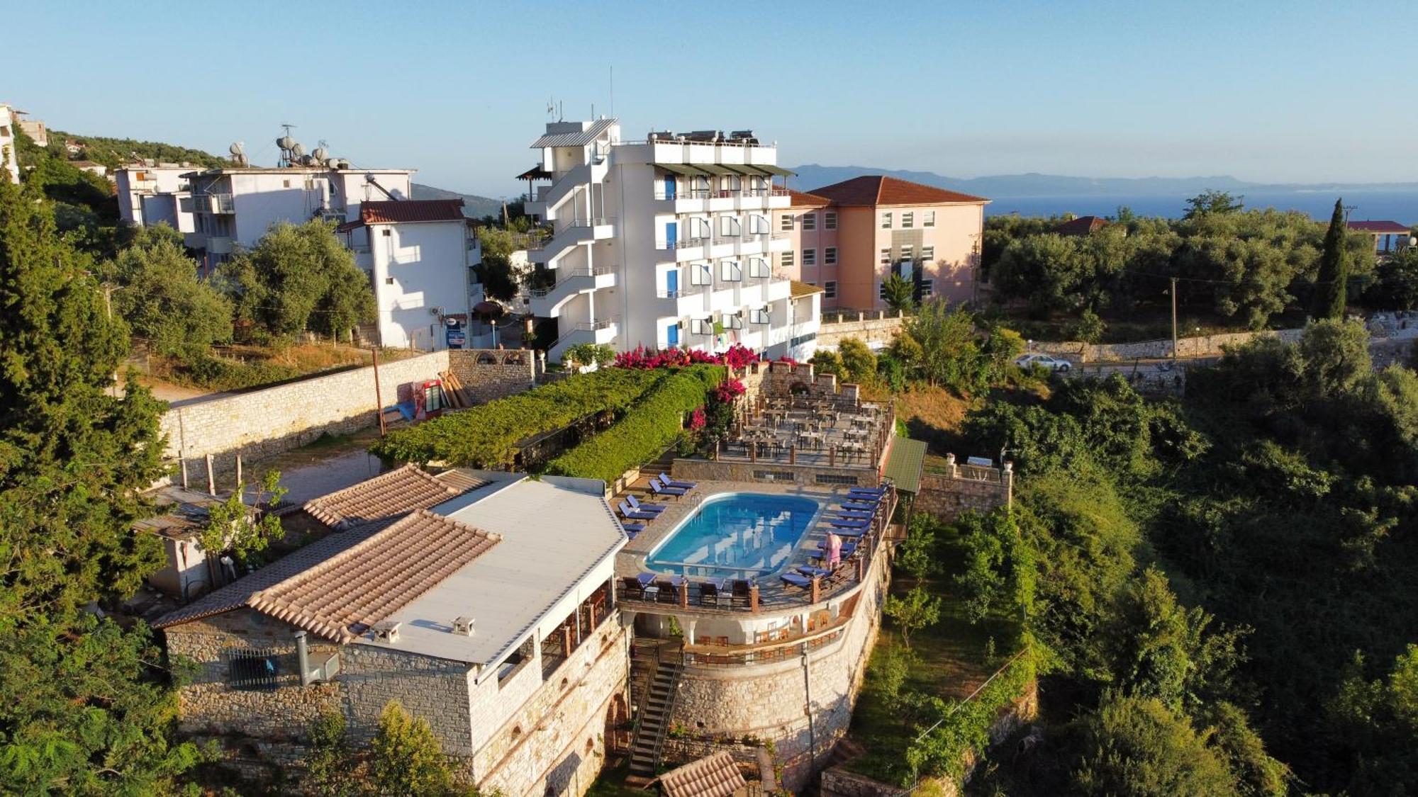 Itaka Hotel Lukova Exterior foto